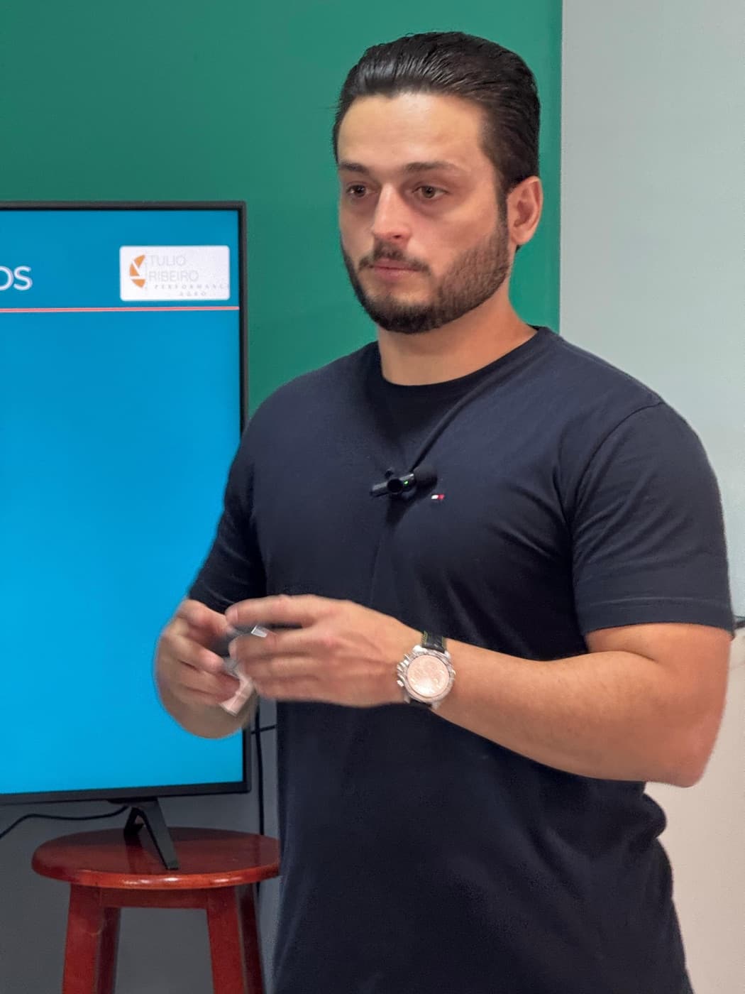 Tulio Ribeiro conduzindo um treinamento do Do Campus ao Campo